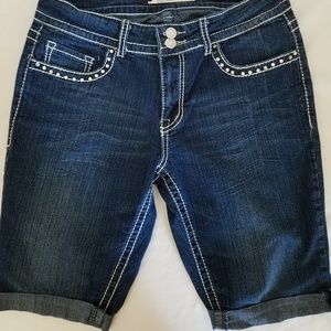 VGS Capri Cuffed Jeans